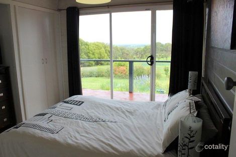 Property photo of 15 Cottage Court Walkerville VIC 3956