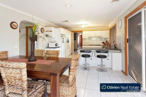 Property photo of 8 Carroll Court Narre Warren VIC 3805