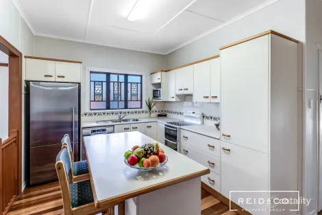 Property photo of 563 Oxley Avenue Redcliffe QLD 4020