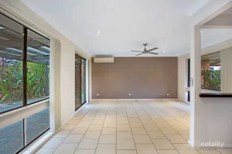 Property photo of 6 Kuburra Road Erina NSW 2250