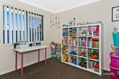 Property photo of 12 Lifestyle Close Waterford West QLD 4133