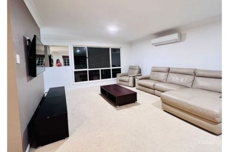 Property photo of 6 Maltravers Drive Arundel QLD 4214