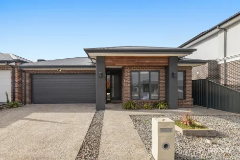 7 TINDARI WAY, WOLLERT, VIC 3750