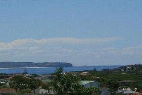 Property photo of 33 Park Avenue Caves Beach NSW 2281