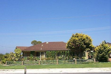 1 Waraker Rd, Hillarys, WA 6025