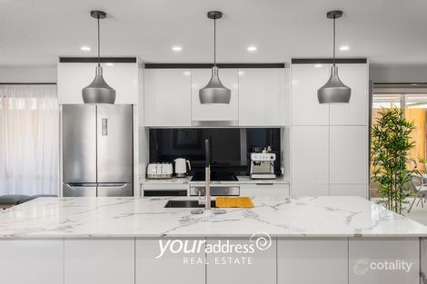 Property photo of 9 Mooloolah Court Hillcrest QLD 4118