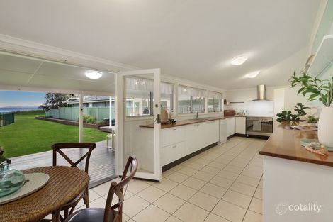Property photo of 316 Tuggerawong Road Tuggerawong NSW 2259