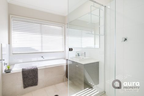Property photo of 12 Adelaide Circuit Baringa QLD 4551