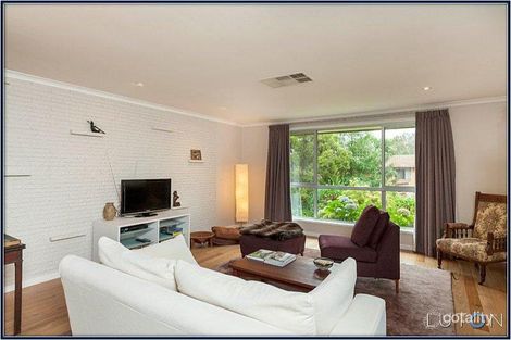 Property photo of 37 Shackleton Circuit Mawson ACT 2607