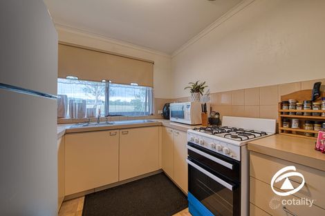 Property photo of 24/7-9 Denise Court Narre Warren VIC 3805
