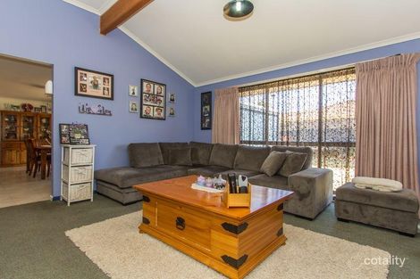 Property photo of 5 Franks Way Cranbourne North VIC 3977