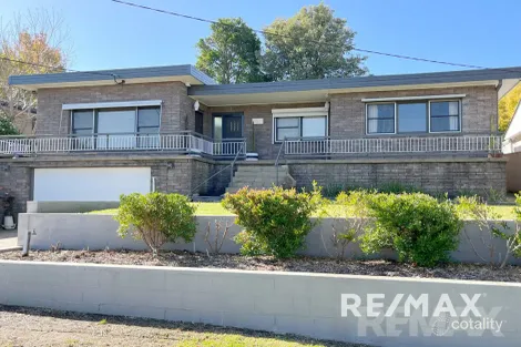 26 White Ave, Kooringal, NSW 2650