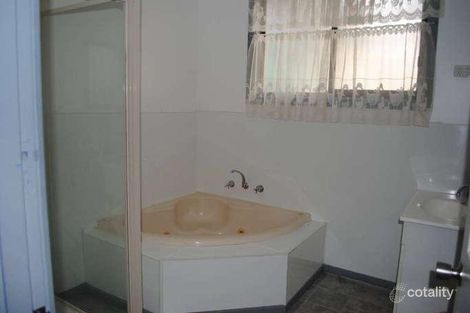 Property photo of 3 Rosslyn Street Dutton Way VIC 3305