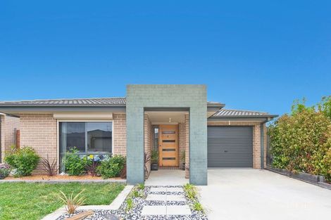 18 Elia Ware Cres, Bonner, ACT 2914