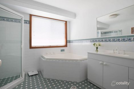 Property photo of 17 Solander Place Mount Annan NSW 2567