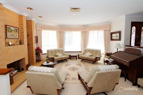 Property photo of 1 Darter Court Sorrento WA 6020
