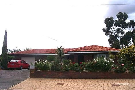 17 Chalfont Way, Swan View, WA 6056