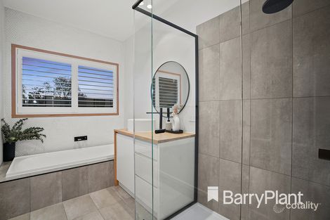 Property photo of 99 Bastow Road Lilydale VIC 3140