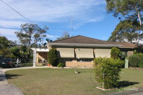 4 Banks Cl, Bateau Bay, NSW 2261