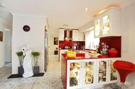 Property photo of 2 Dobson Close Edensor Park NSW 2176