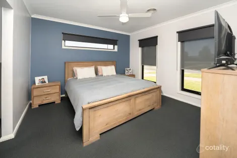 Property photo of 2 Hakea Street Swan Hill VIC 3585