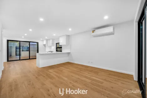 Property photo of 28 Fugosia Street Doveton VIC 3177
