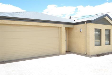 1/11 North St, Midland, WA 6056