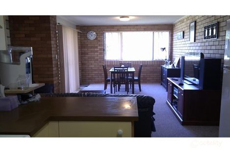 Property photo of 4/10 Coonowrin Street Battery Hill QLD 4551