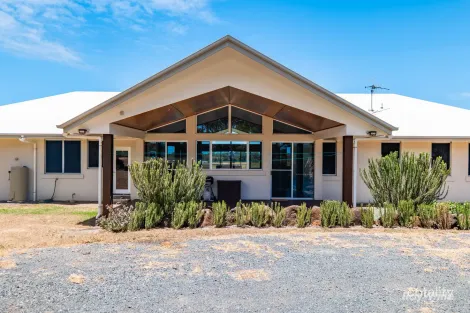 86 Harts Rd, Elliott Heads, QLD 4670