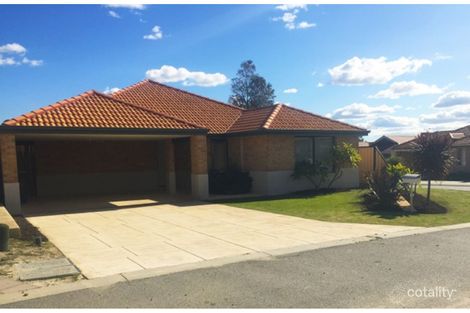 Property photo of 2 Smeaton Lane Carramar WA 6031