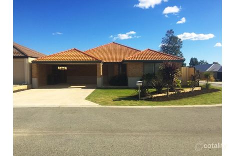 Property photo of 2 Smeaton Lane Carramar WA 6031