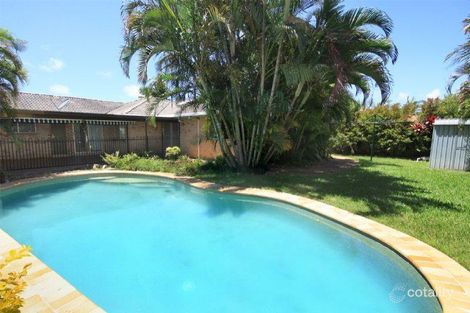 2 Vauxhall St, Minyama, QLD 4575