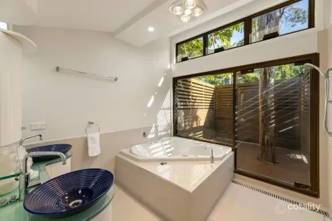 Property photo of 7 Pilin Place Chapel Hill QLD 4069