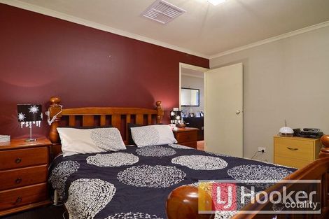 Property photo of 24 Stringy Bark Circuit Pakenham VIC 3810