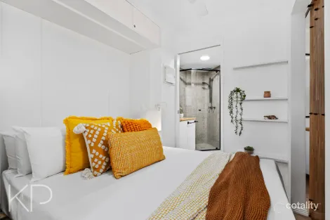 Property photo of 2/5 Fourth Avenue Burleigh Heads QLD 4220