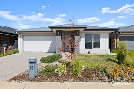 6 Risely Rd, Clyde North, VIC 3978