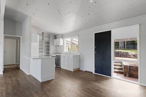 Property photo of 8 Wirth Street Flora Hill VIC 3550