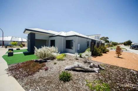 54 Middle Pkwy, Canning Vale, WA 6155