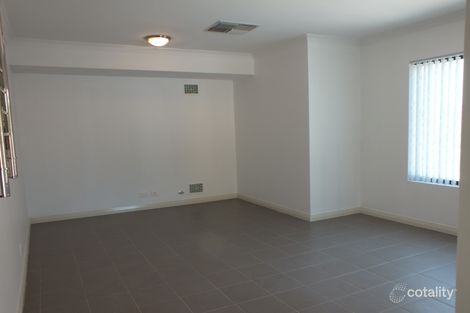 Property photo of 4/4 Carden Drive Cannington WA 6107