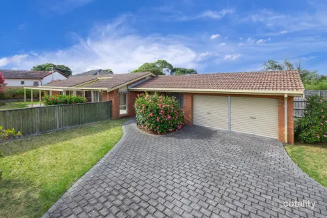 227 Ninth Ave S, Rosebud, VIC 3939