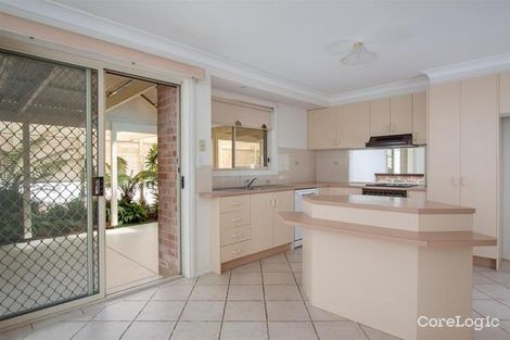 Property photo of 21 Balleroo Crescent Glenfield Park NSW 2650