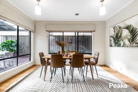 Property photo of 6 Cresta Court Berwick VIC 3806