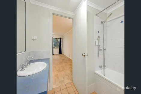 Property photo of 5/249-251 Sheridan Street Cairns North QLD 4870