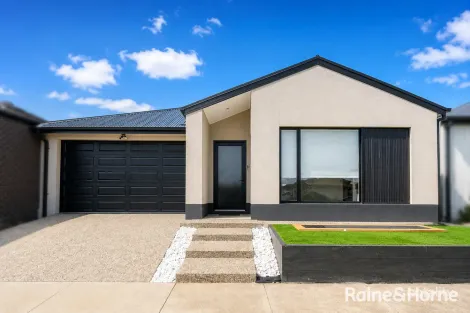 52 Farm Cres, Donnybrook, VIC 3064