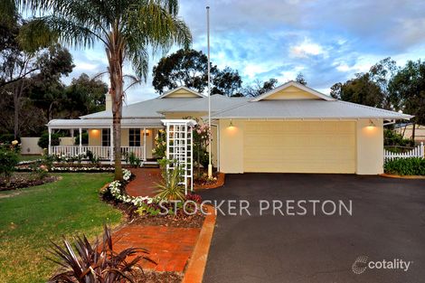 Property photo of 1 Hamblin Way Leschenault WA 6233