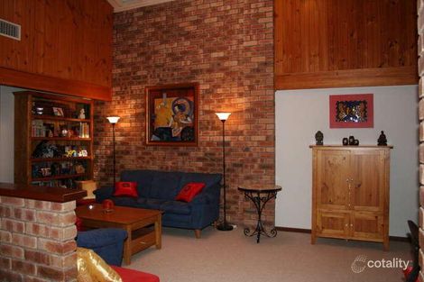 Property photo of 17 McAlinden Close Noranda WA 6062