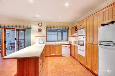 Property photo of 19 Grant Close Berwick VIC 3806