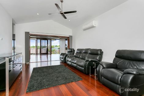 Property photo of 10 Arbouin Close Kanimbla QLD 4870