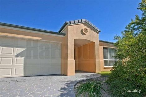 11 Homebush Cres, Sinnamon Park, QLD 4073