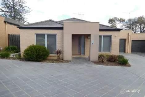 6/7a Curtin St, Kennington, VIC 3550